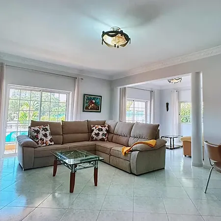 5Bd Villa Heated Pool Golf Beach アルマンシル